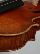 violin-2011-after-a-stradivari front detail